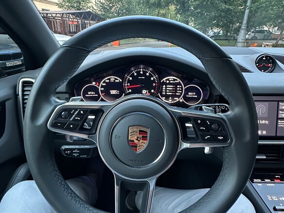 2019 Porsche Cayenne III, серый, 5800000 рублей - вид 12