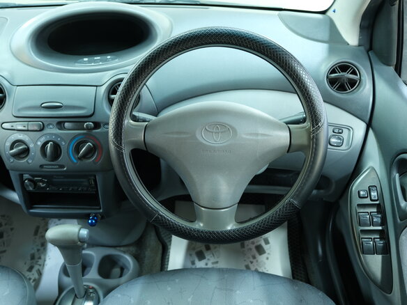 2000 Toyota Vitz I (P10), розовый, 329000 рублей - вид 10