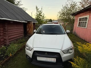 2013 Mitsubishi ASX I, белый, 1230000 рублей, вид 2