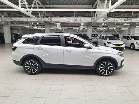 2024 Lada (ВАЗ) Vesta SW Cross I Рестайлинг (NG), белый - вид 7