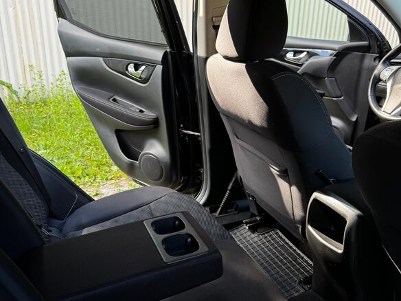 2015 Nissan Qashqai II, чёрный, 1650000 рублей - вид 11