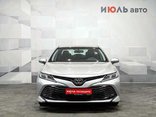 2019 Toyota Camry VIII (XV70), серый, 2800000 рублей, вид 2