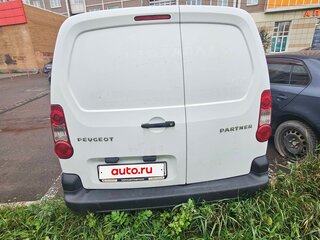 2011 Peugeot Partner II, белый, 590000 рублей, вид 3