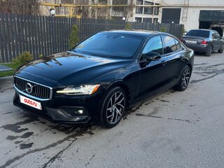 2019 Volvo S60 III, чёрный, 3500000 рублей, вид 1