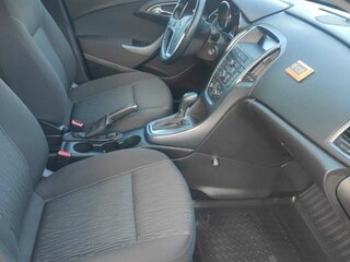 2013 Opel Astra J Рестайлинг, коричневый, 830000 рублей, вид 5