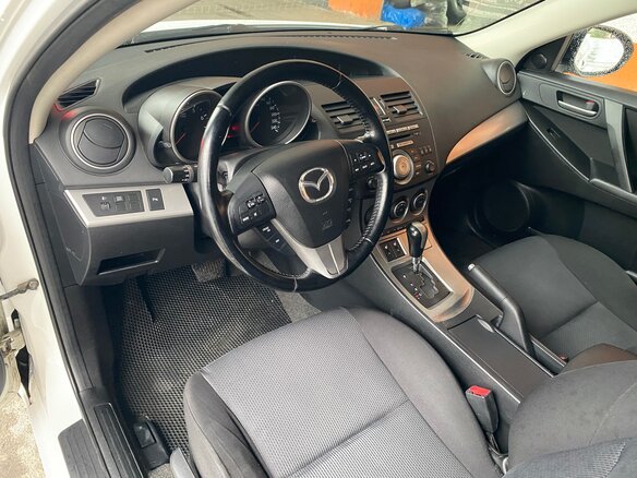 2010 Mazda 3 II (BL), белый, 950000 рублей - вид 12