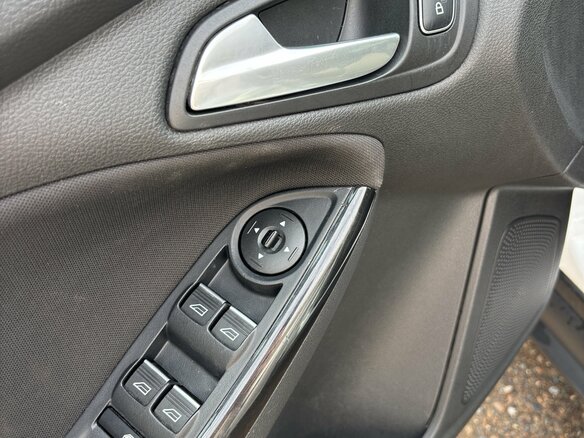 2019 Ford Focus III Рестайлинг, белый - вид 13