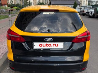 2015 Ford Focus III Рестайлинг, жёлтый, 350000 рублей, вид 3