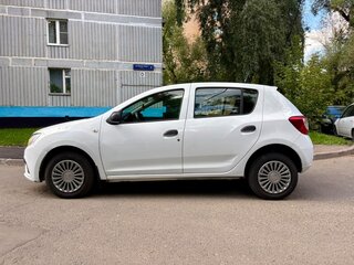 2019 Renault Sandero II Рестайлинг, белый, 555000 рублей, вид 5