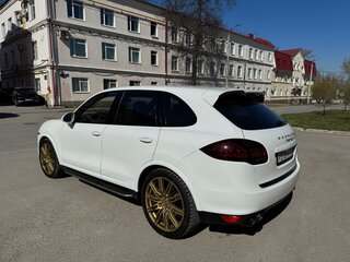 2013 Porsche Cayenne S Diesel II (958), белый, 3250000 рублей, вид 4