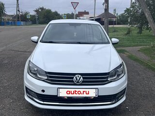 2018 Volkswagen Polo V Рестайлинг, белый, 990000 рублей, вид 1