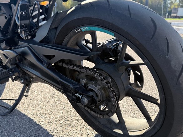 2023 CFMoto 300SR, серый, 379000 рублей - вид 6