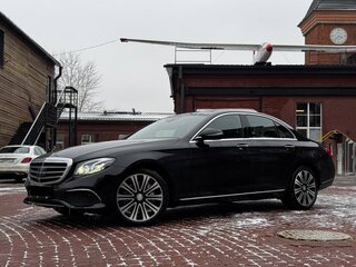2017 Mercedes-Benz E-Класс 400 V (W213, S213, C238), чёрный, 3288567 рублей, вид 5