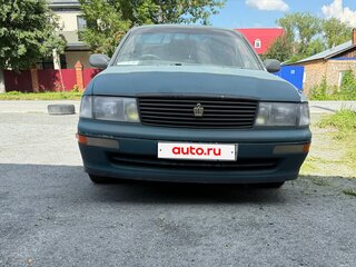 1993 Toyota Crown IX (S140), зелёный, 280000 рублей, вид 1