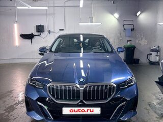 2024 BMW i5 eDrive40, синий, 7500000 рублей, вид 2