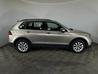 2021 Volkswagen Tiguan II Рестайлинг, коричневый, 2170000 рублей, вид 4