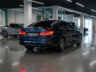 2018 BMW 5 серии 520d xDrive VII (G30/G31/G38), синий, 3280000 рублей, вид 5