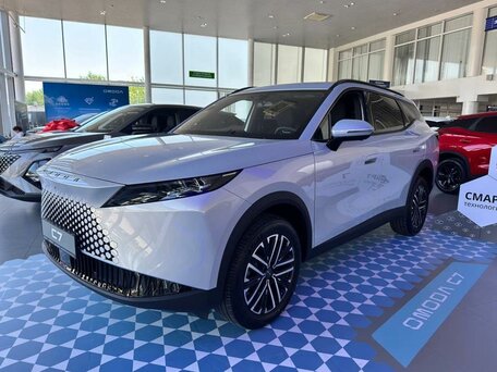 Omoda C7