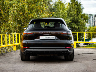 2019 Porsche Cayenne S III, чёрный, 8190000 рублей, вид 5