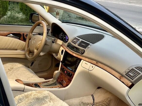 2003 Mercedes-Benz E-Класс 500 III (W211, S211), чёрный, 1200000 рублей - вид 7