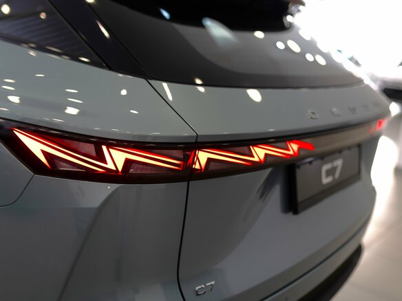 2025 Omoda C7, зелёный, 2939000 рублей - вид 12