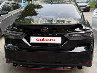 2021 Toyota Camry VIII (XV70) Рестайлинг, чёрный, 3100000 рублей, вид 2