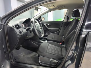 2016 Volkswagen Polo V Рестайлинг, серый, 799000 рублей, вид 5