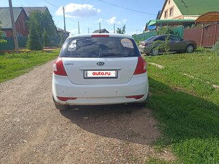 2010 Kia Ceed I Рестайлинг, белый, 650000 рублей, вид 3