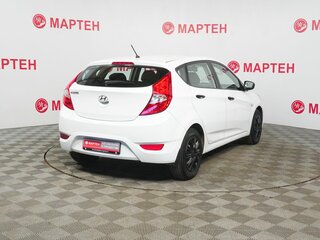 2013 Hyundai Solaris I, белый, 588000 рублей, вид 5