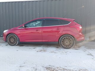 2011 Ford Focus III, красный, 870000 рублей, вид 3