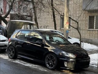 2011 Volkswagen Golf GTI VI, чёрный, 1250000 рублей, вид 1