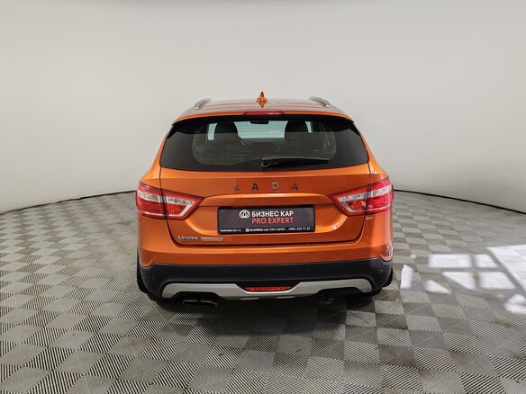 2019 Lada (ВАЗ) Vesta SW Cross I, оранжевый, 855000 рублей - вид 5