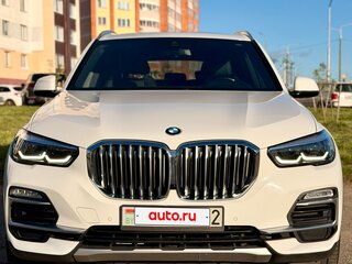2019 BMW X5 40i IV (G05/G18), белый, 4900000 рублей, вид 2