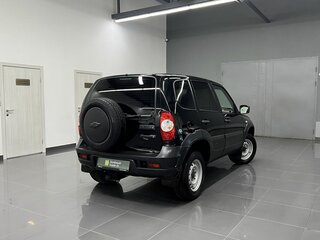 2020 Lada (ВАЗ) Niva, чёрный, 930000 рублей, вид 2