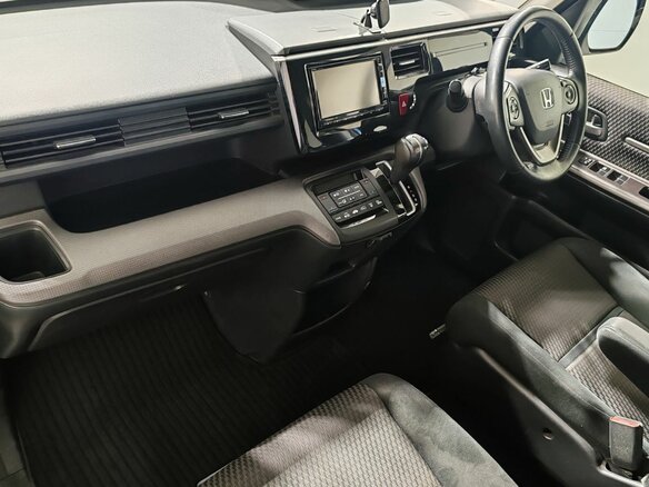 2015 Honda Stepwgn Spada V, серый, 1870000 рублей - вид 16