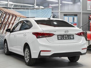 2019 Hyundai Solaris II, белый, 899000 рублей, вид 4