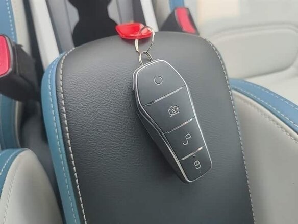 2024 BYD Yuan Pro (47 kWh) I Рестайлинг 2 (Pro), белый - вид 19