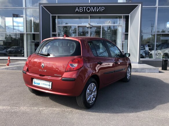 2007 Renault Clio III, красный, 649000 рублей - вид 4