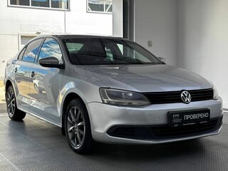 2013 Volkswagen Jetta VI, серебристый, 710000 рублей, вид 3