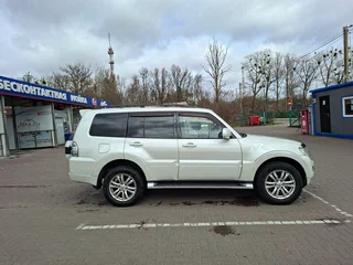 2014 Mitsubishi Pajero IV Рестайлинг 2, белый, 1750000 рублей, вид 4