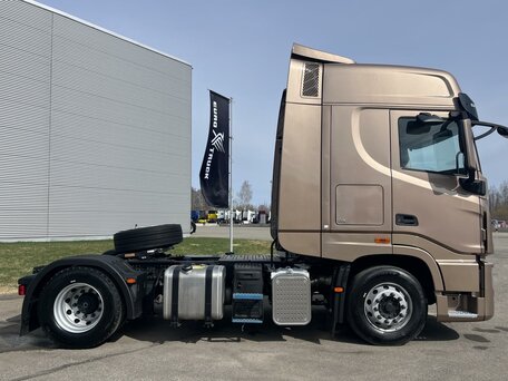 2024 Dongfeng GX, коричневый, 9000000 рублей, вид 4