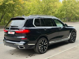 2021 BMW X7 40i I (G07), чёрный, 9500000 рублей, вид 4