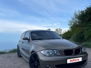 2005 BMW 1 серии 118i I (E81/E82/E87/E88), бежевый, 999999 рублей, вид 2