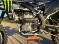 2025 Yamaha YZ250F, чёрный - вид 4