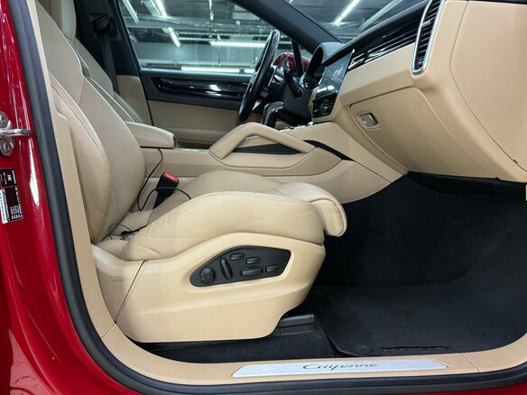 2022 Porsche Cayenne III, красный, 8990000 рублей - вид 6