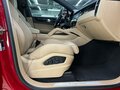2022 Porsche Cayenne III, красный, 8990000 рублей - вид 6