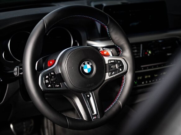2017 BMW M5 VI (F90), серый - вид 7