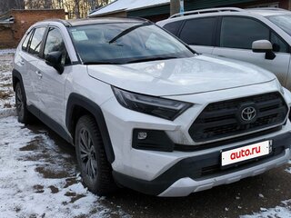 2024 Toyota RAV4 V (XA50), белый, 4150000 рублей, вид 2