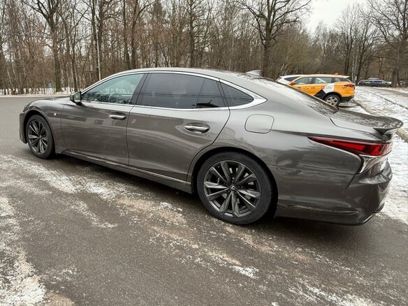 2018 Lexus LS 500 V, серый, 4900000 рублей - вид 13