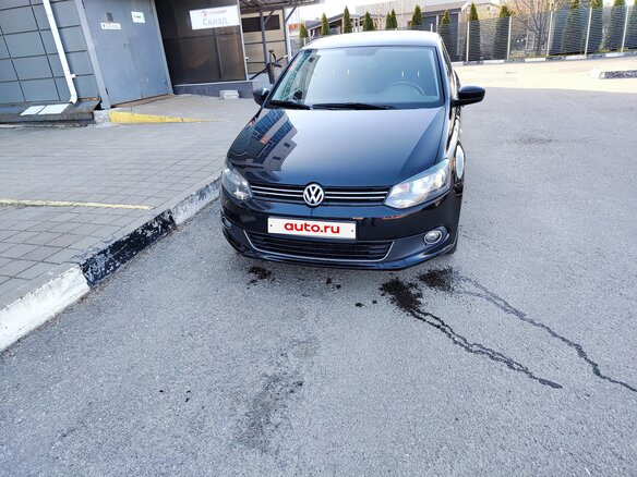 2012 Volkswagen Polo V, чёрный, 650000 рублей